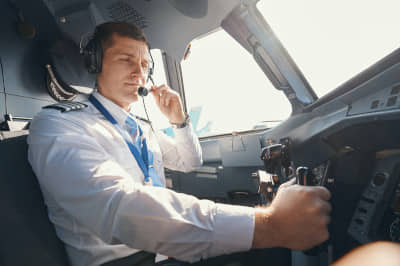 Icao Language Proficiency Requirements inglesaviacao.net.br Cursos e aulas de Inglês para Pilotos, Controladores de Vôo, Tráfego Aéreo, Mecânicos, Comissários de Bordo, de Voo, Tripulação, aulas on-line ou em brasília com professores nativos English Solutions Brasília 