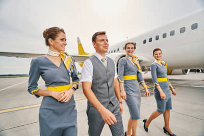 English for cabin crew www.englishsolutions.net.br Cursos e aulas de Inglês para Pilotos, Controladores de Vôo, Tráfego Aéreo, Mecânicos, Comissários de Bordo, de Voo, Tripulação, aulas on-line ou em brasília com professores nativos English Solutions Brasília 